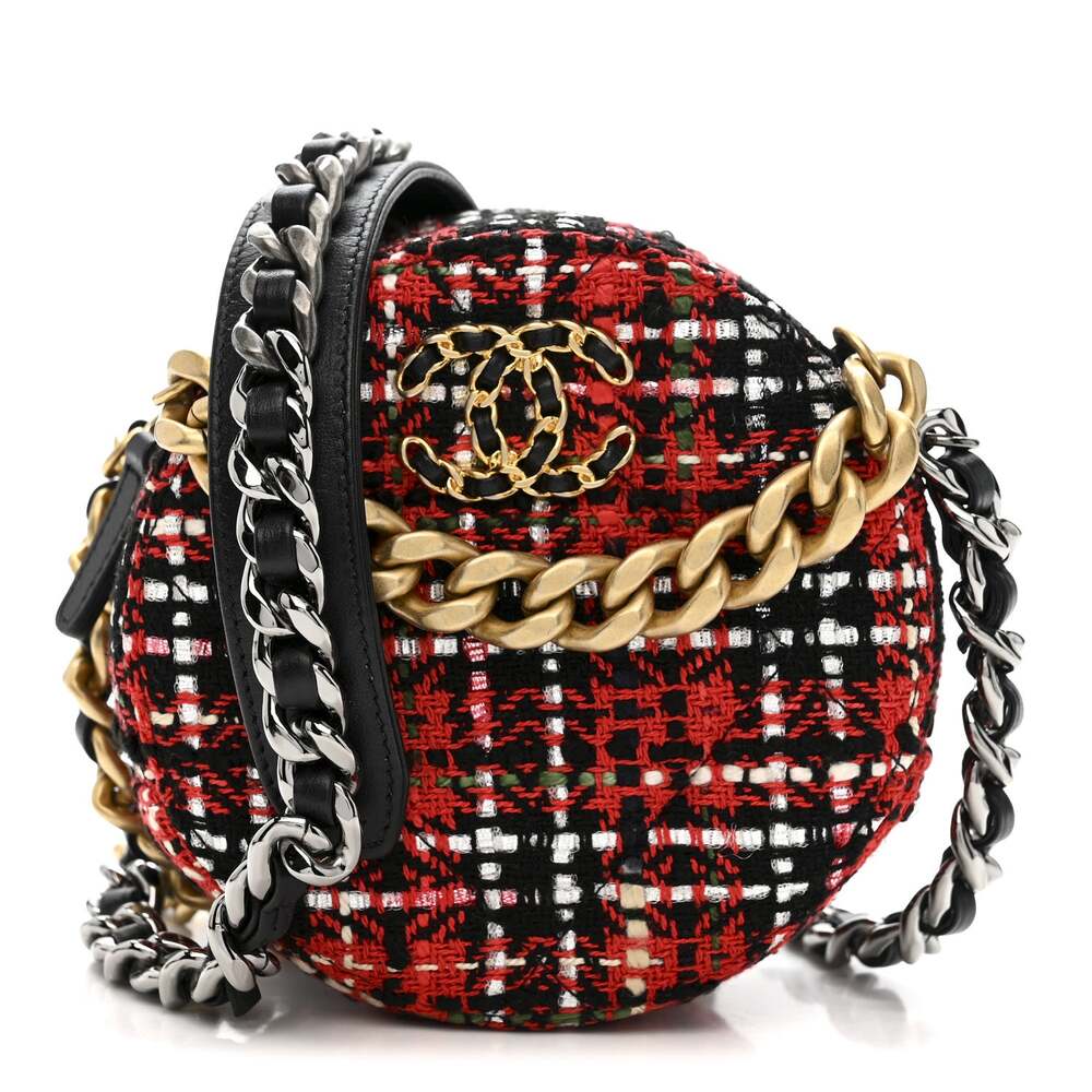 Tweed Quilted Chanel 19 Round Clutch #250445C18B